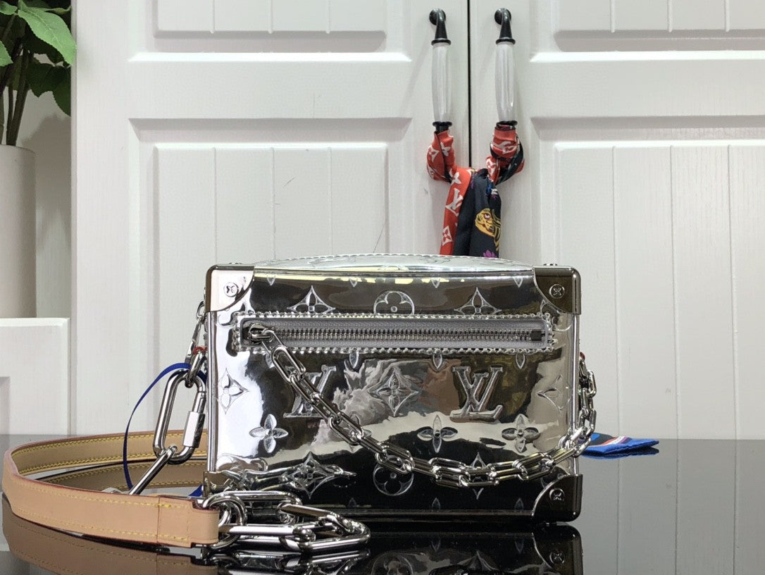 Bolsa de Ombro Louis Vuitton