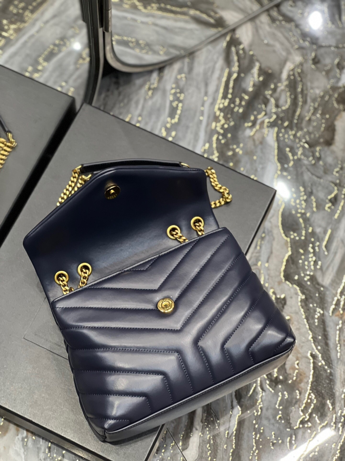 Yves Saint Laurent Loulou