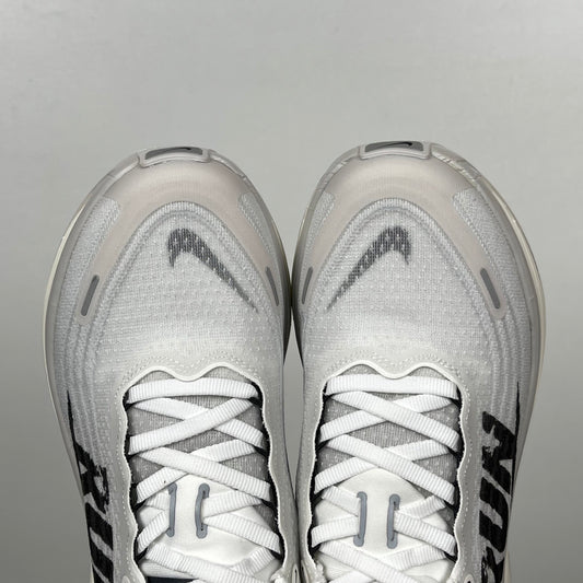 Nike Vomero 18 - White/Black "RUN"