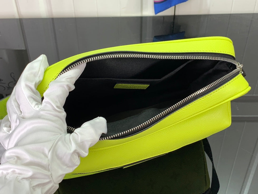 Bag Lv Yellow Monogram Taïgarama Outdoor Messenger