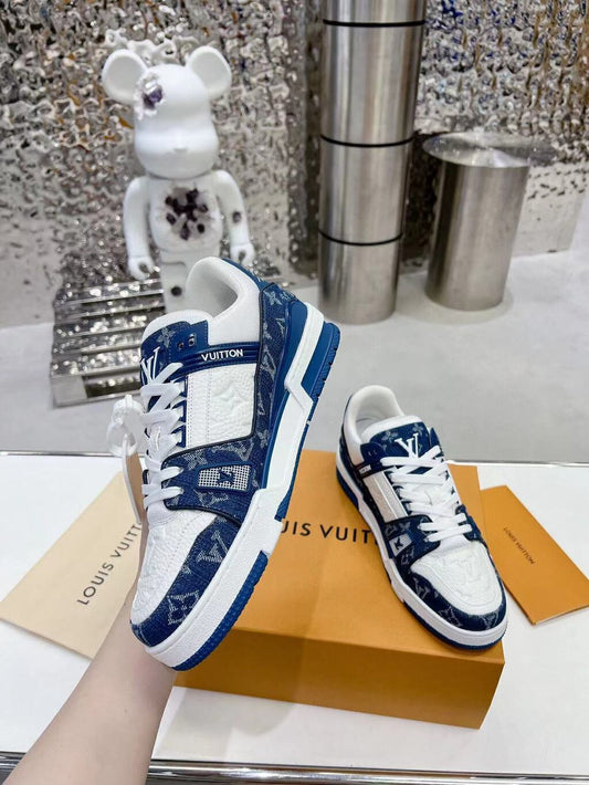LV Trainer Monogram