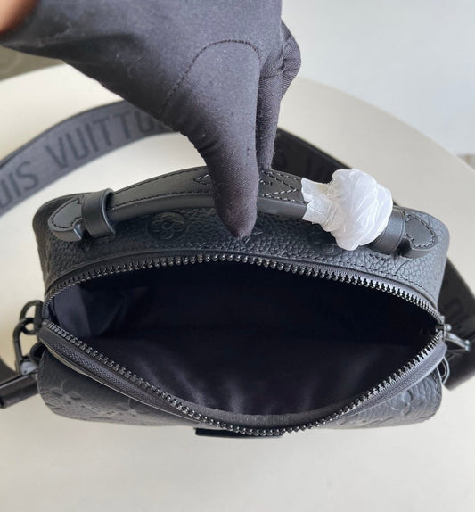 Bag S-lock Messenger Monogram