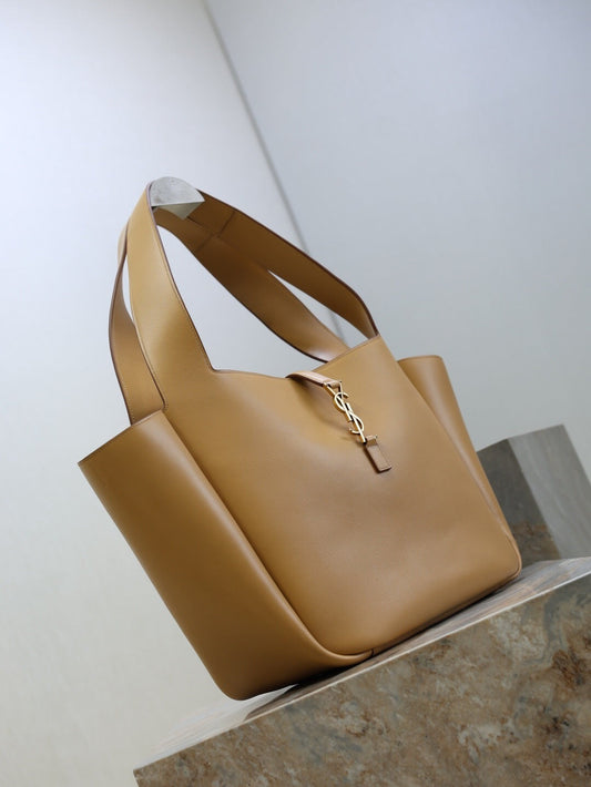 Yves Saint Laurent