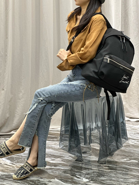 Yves Saint Laurent mochila