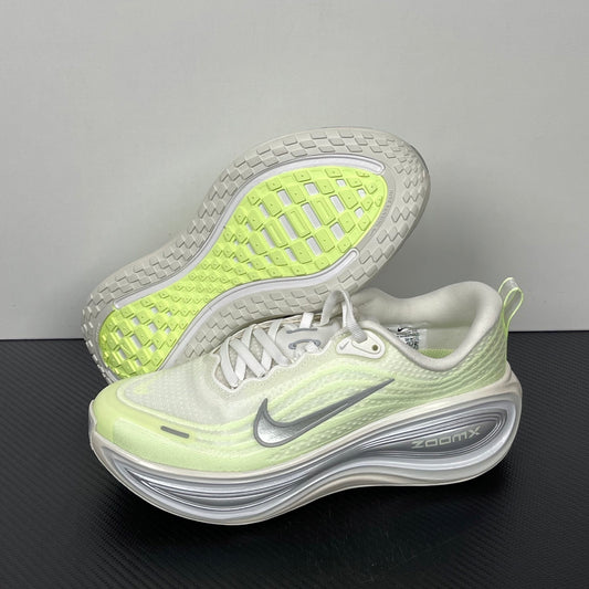 Nike Vomero 18 - Volt/Metallic Silver