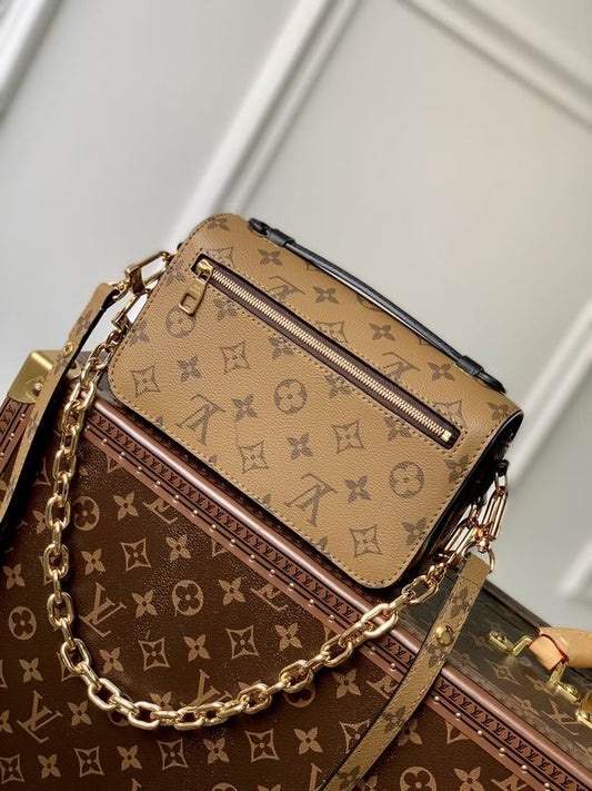 Bolsa Métis East West Reverse Brown