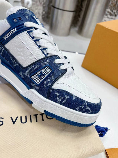 LV Trainer Monogram