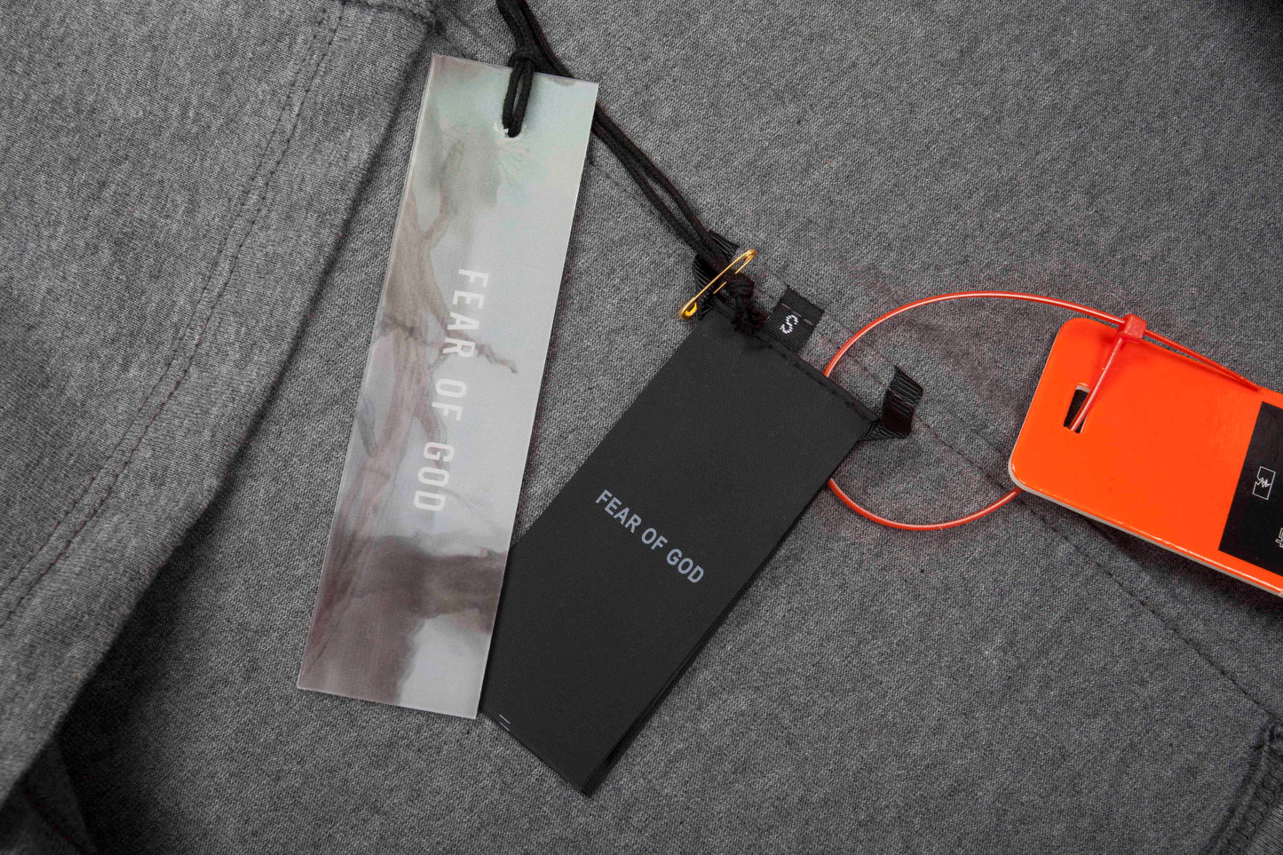 Camiseta Fear Of God Essentials