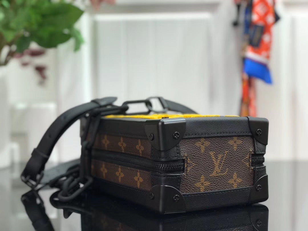 Bag Lv Vertical Soft Trunk Monogram