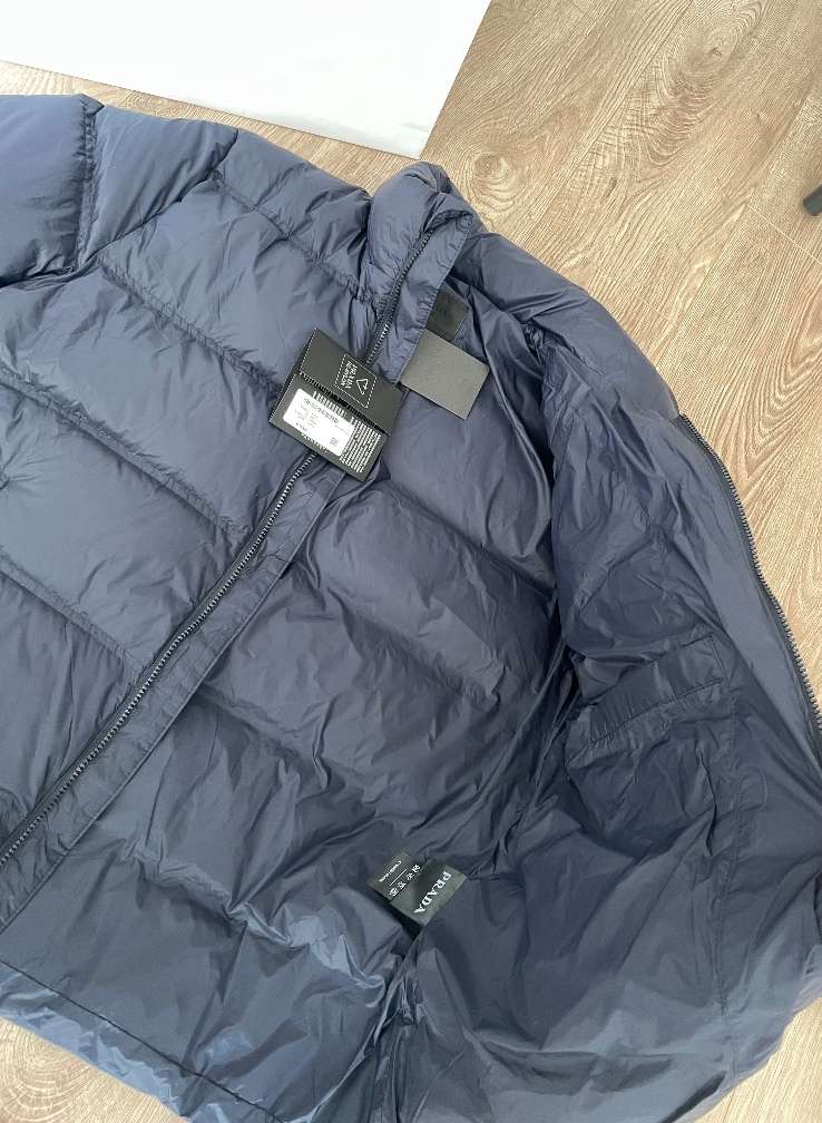 Jaqueta Prada Zip-Up Puffer Azul Marinho