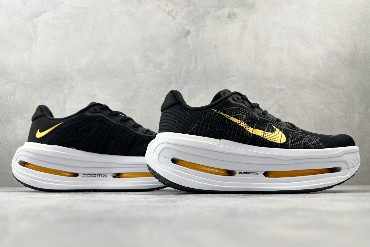 Nike Vomero Premium "Black & Gold"