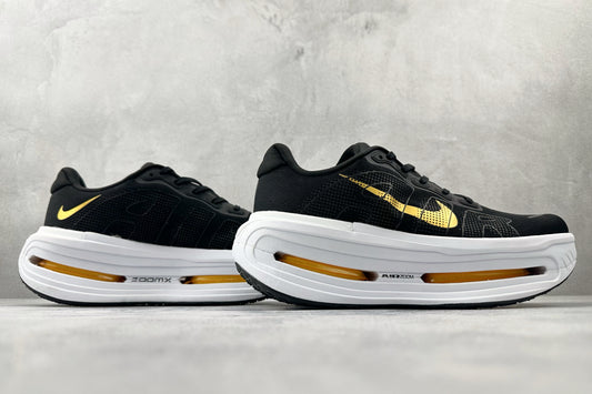 Nike Vomero Premium "Black & Gold"