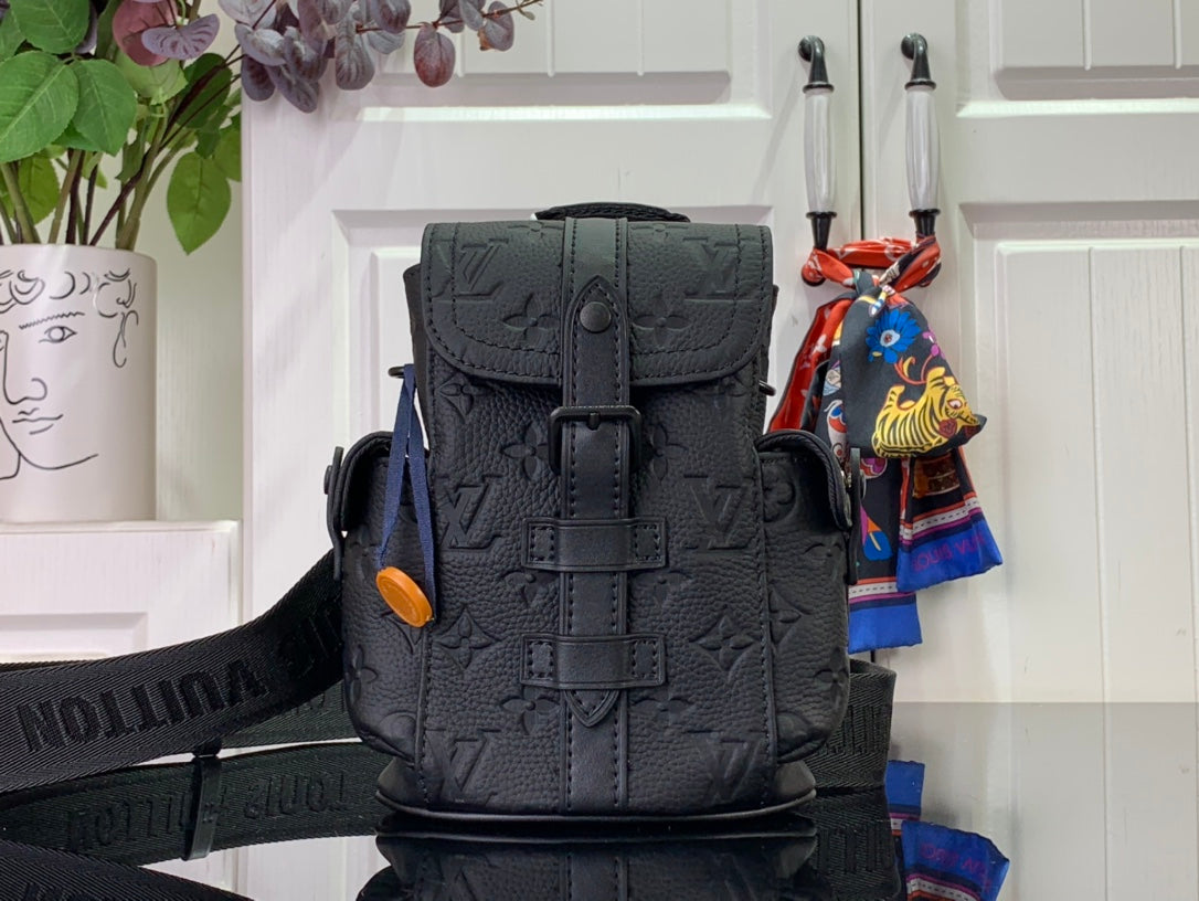 Bag Lv Nano Christopher Taurillon Monogram