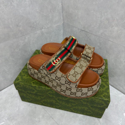Sandália GG Plataforma Slider com Double Bege