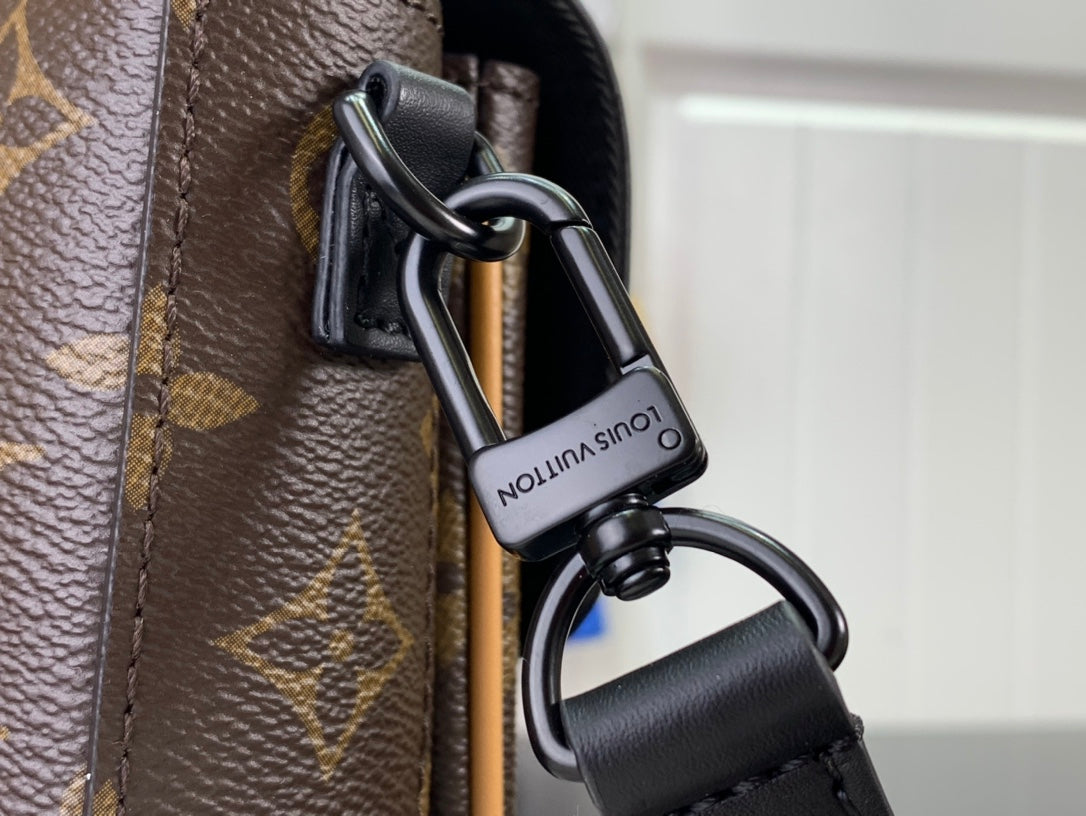 Bag S-lock Vertical Wearable Wallet Monogram Brown