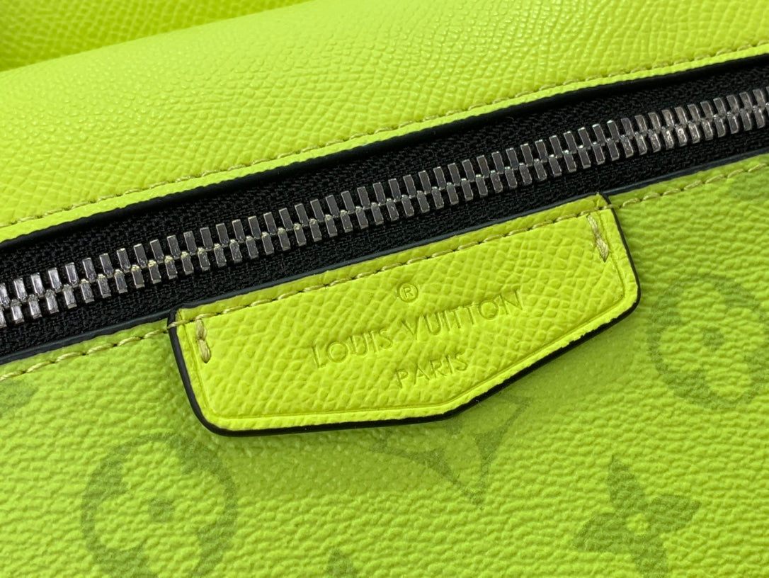 Bag Lv Yellow Monogram Taïgarama Outdoor Messenger