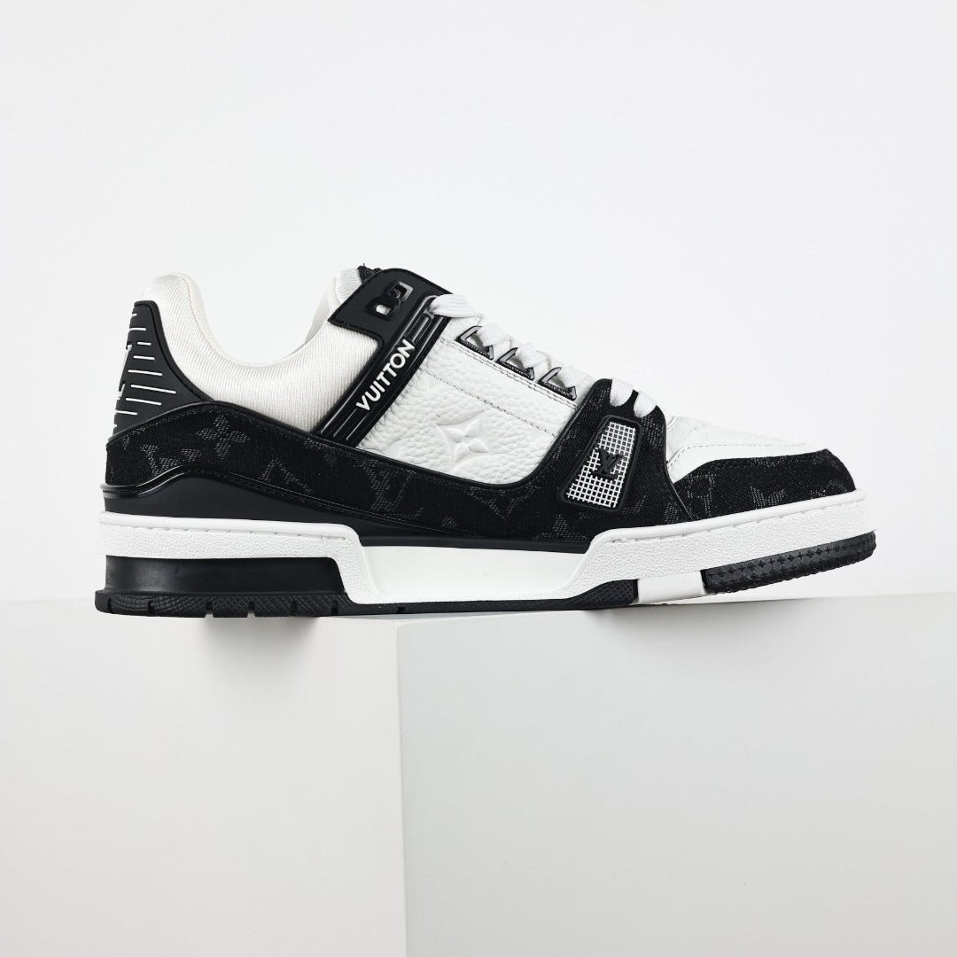 Louis Vuitton Trainer Black Denin