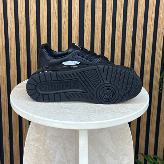 Louis Vuitton Trainer Triple Black Monogram