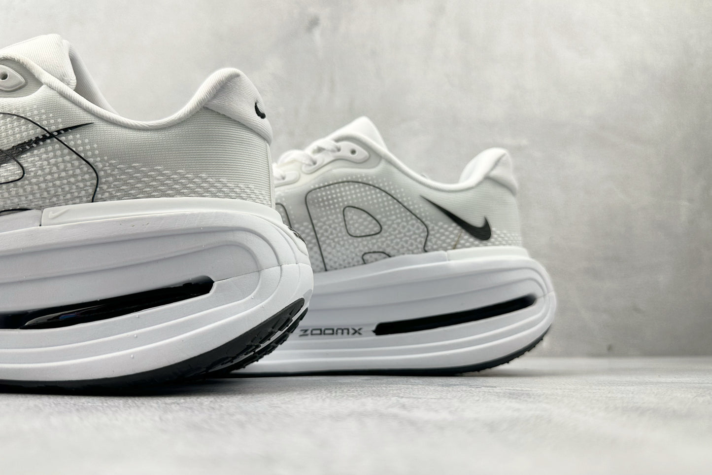 Nike Vomero Premium "White & Black"