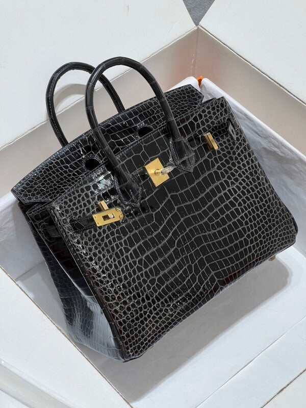 Bolsa Hermes Birkin 25 Alligator Gold Hardware 89