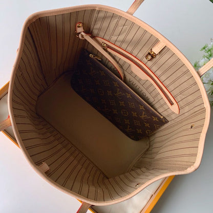 Neverfull MM Monogram Canvas Beige