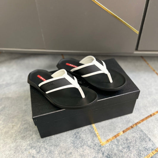 Prada Chinelo