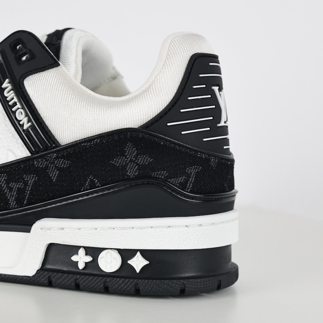 Louis Vuitton Trainer Black Denin