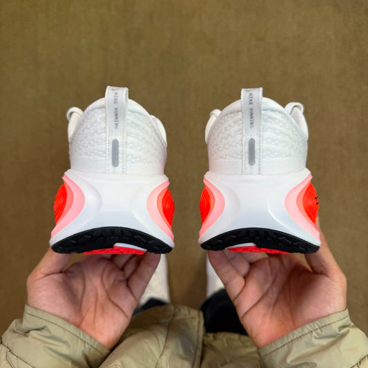 Nike Vomero 18 - White/Bright Crimson