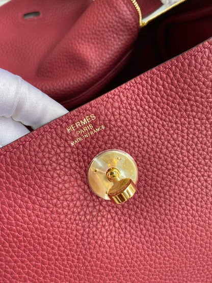Bolsa Hermes Lindy 26 Rouge Grenat Clemence Leather