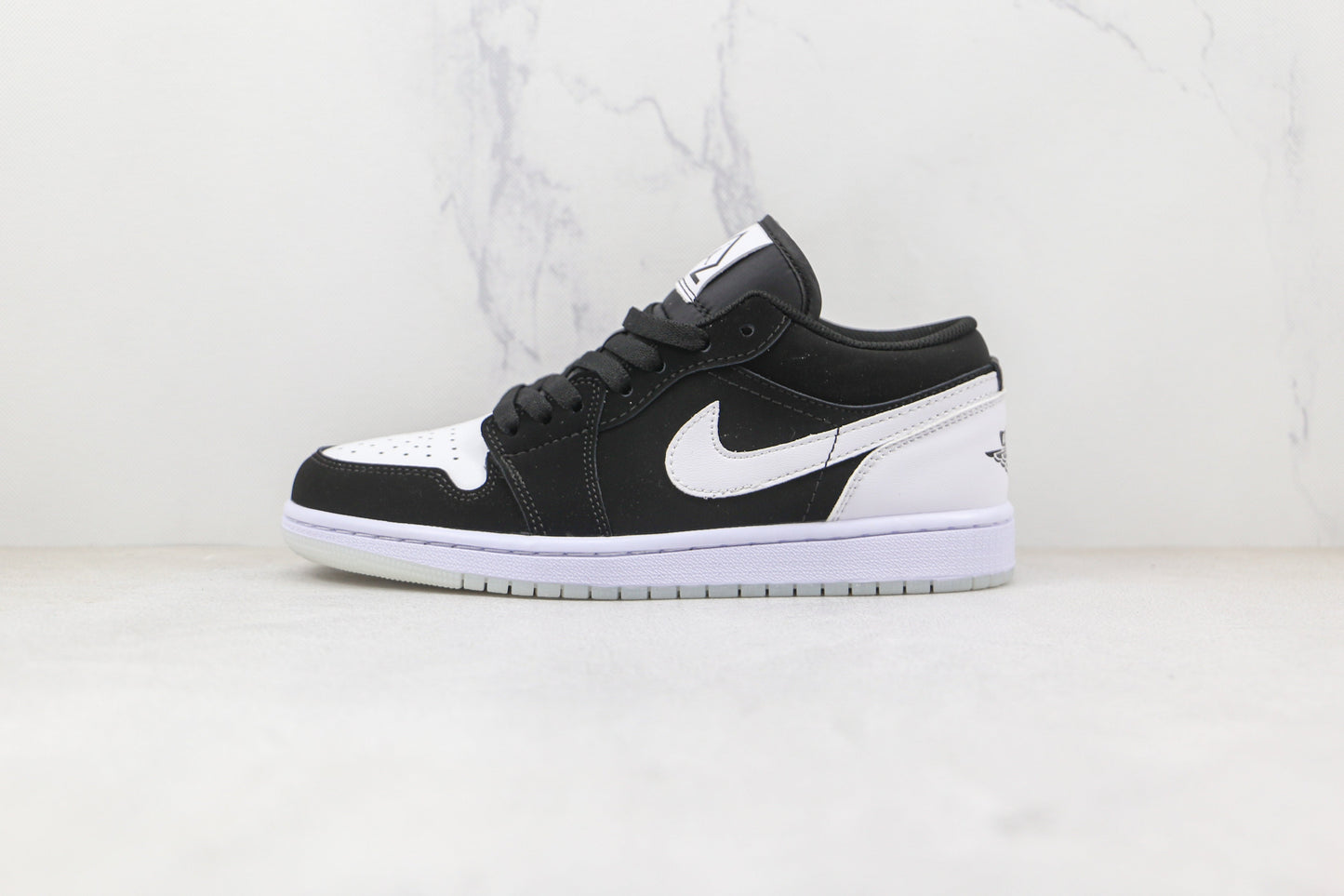 Jordan 1 Low Diamond