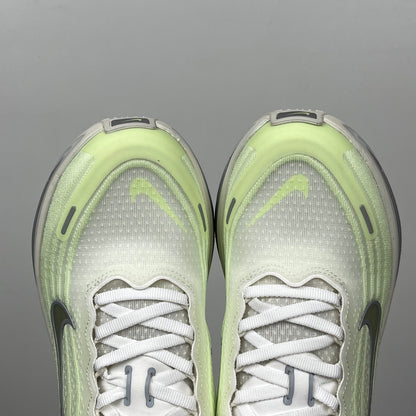 Nike Vomero 18 - Volt/Metallic Silver