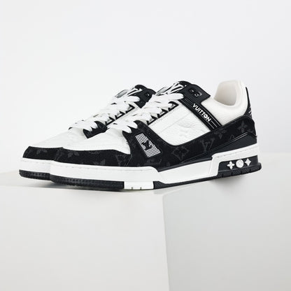 Louis Vuitton Trainer Black Denin