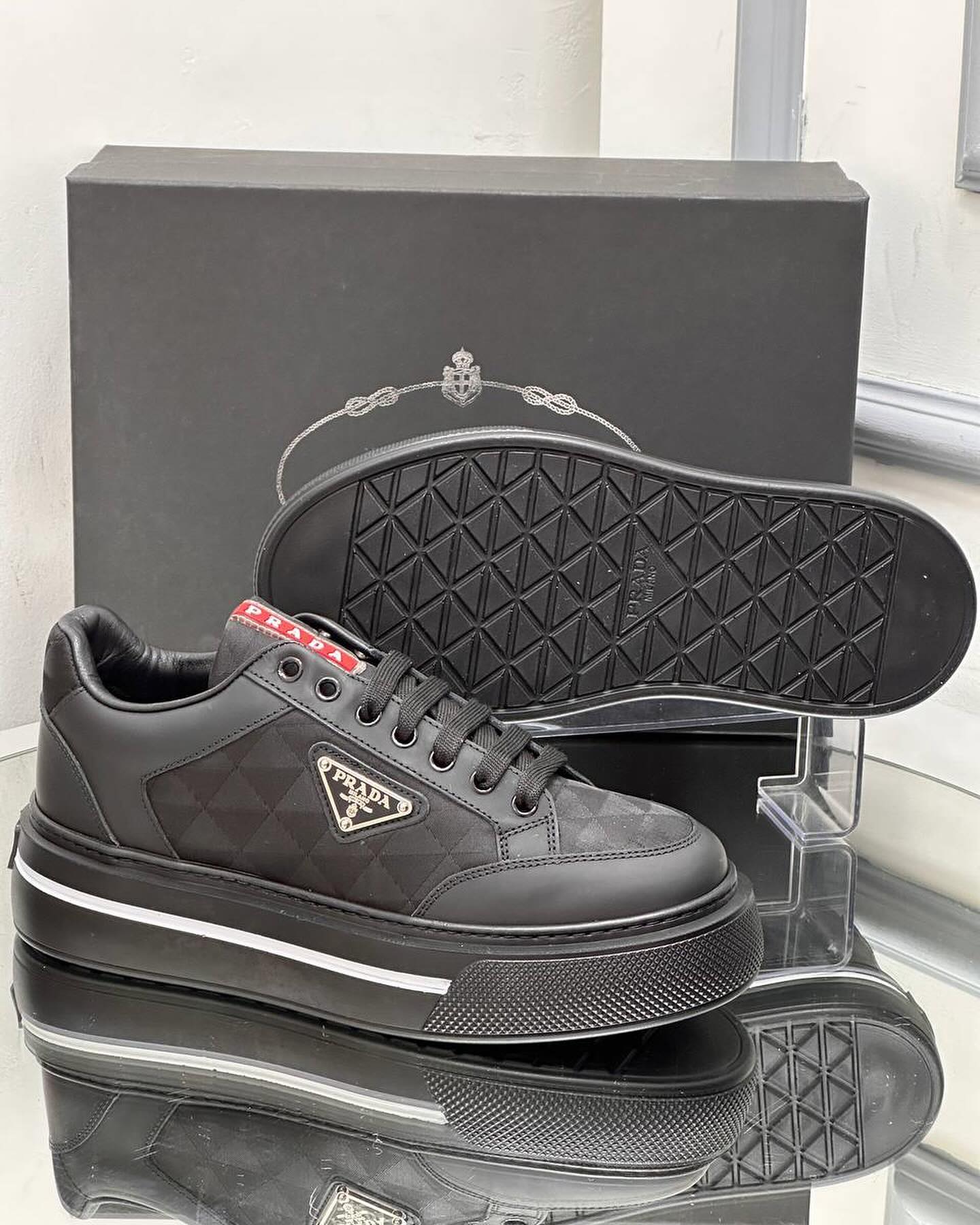 Tênis Prada Low Top Black Monogram