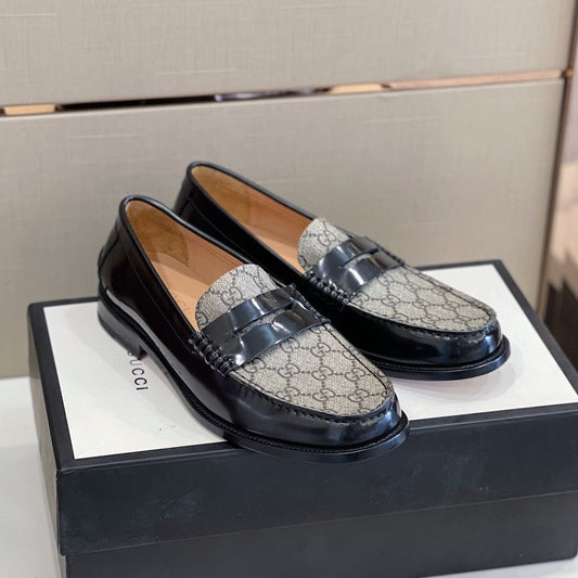 Sapato GG
