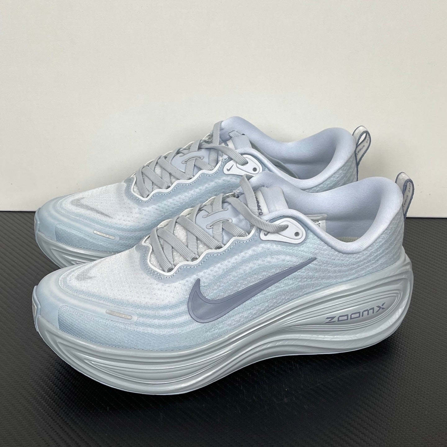 Nike Vomero 18 - Wolf Grey