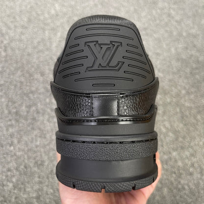 Tenis Louis Vuitton Trainer Arch Light Black