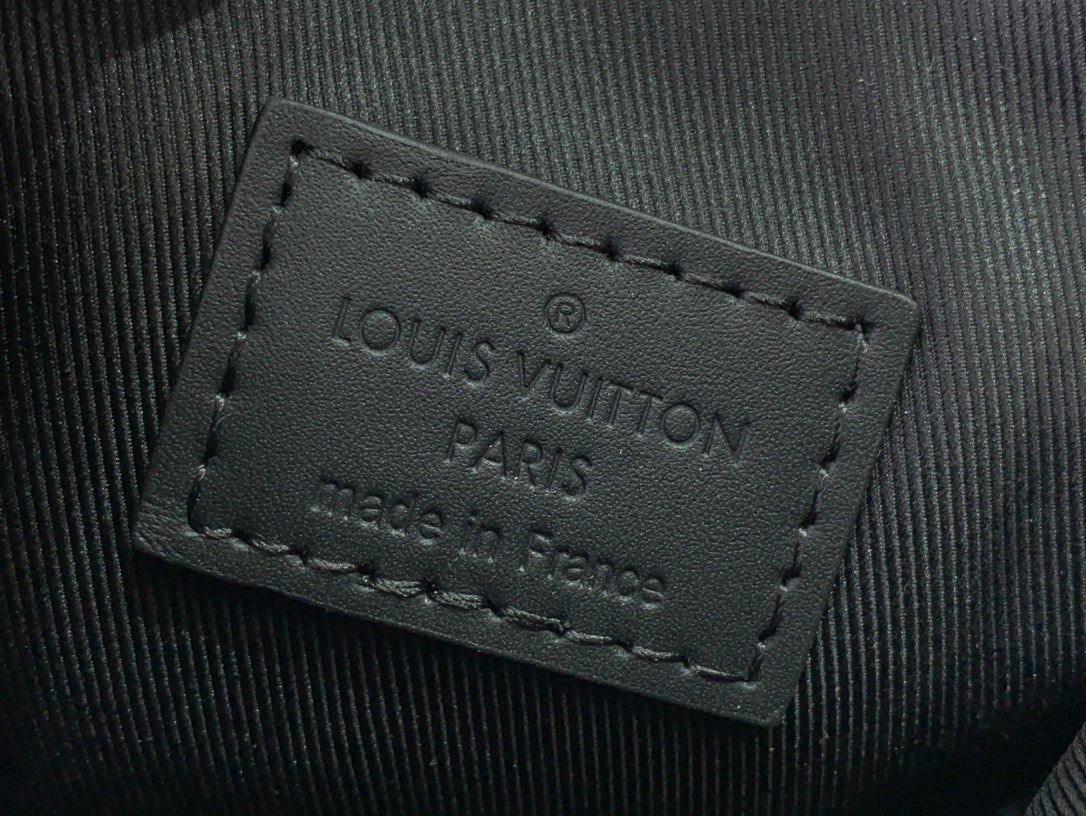 Bag Lv Nano Christopher Taurillon Monogram