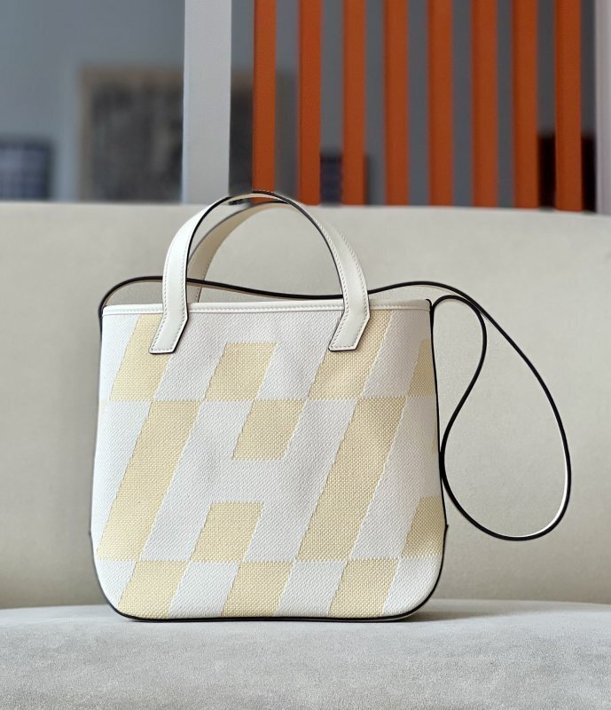 Bolsa Hermès Cabas H Biais 27 White Yellow