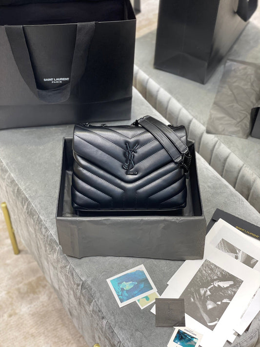 Yves Saint Laurent Loulou