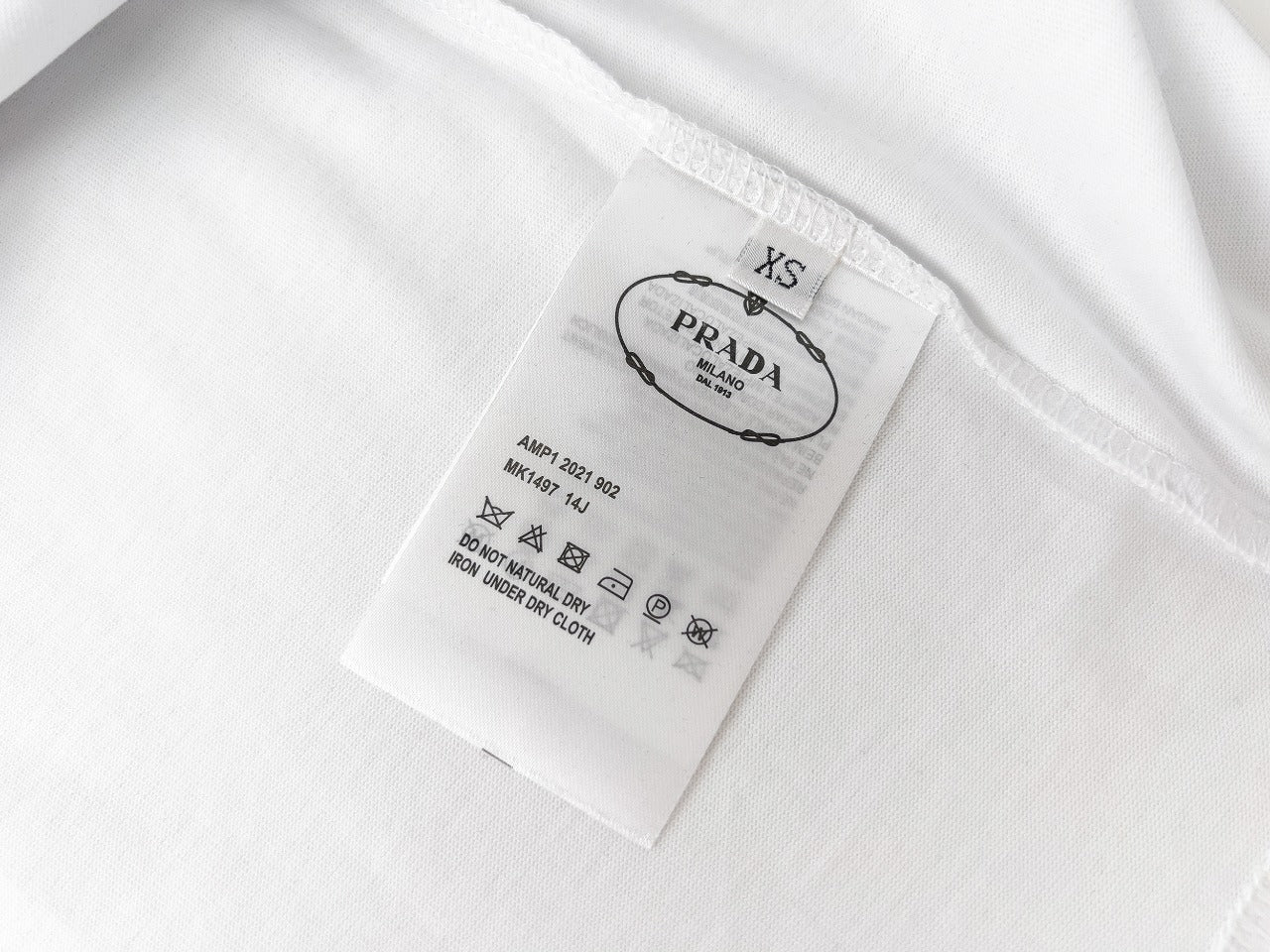 Camiseta Prada (Pronta Entrega)Tamanho G