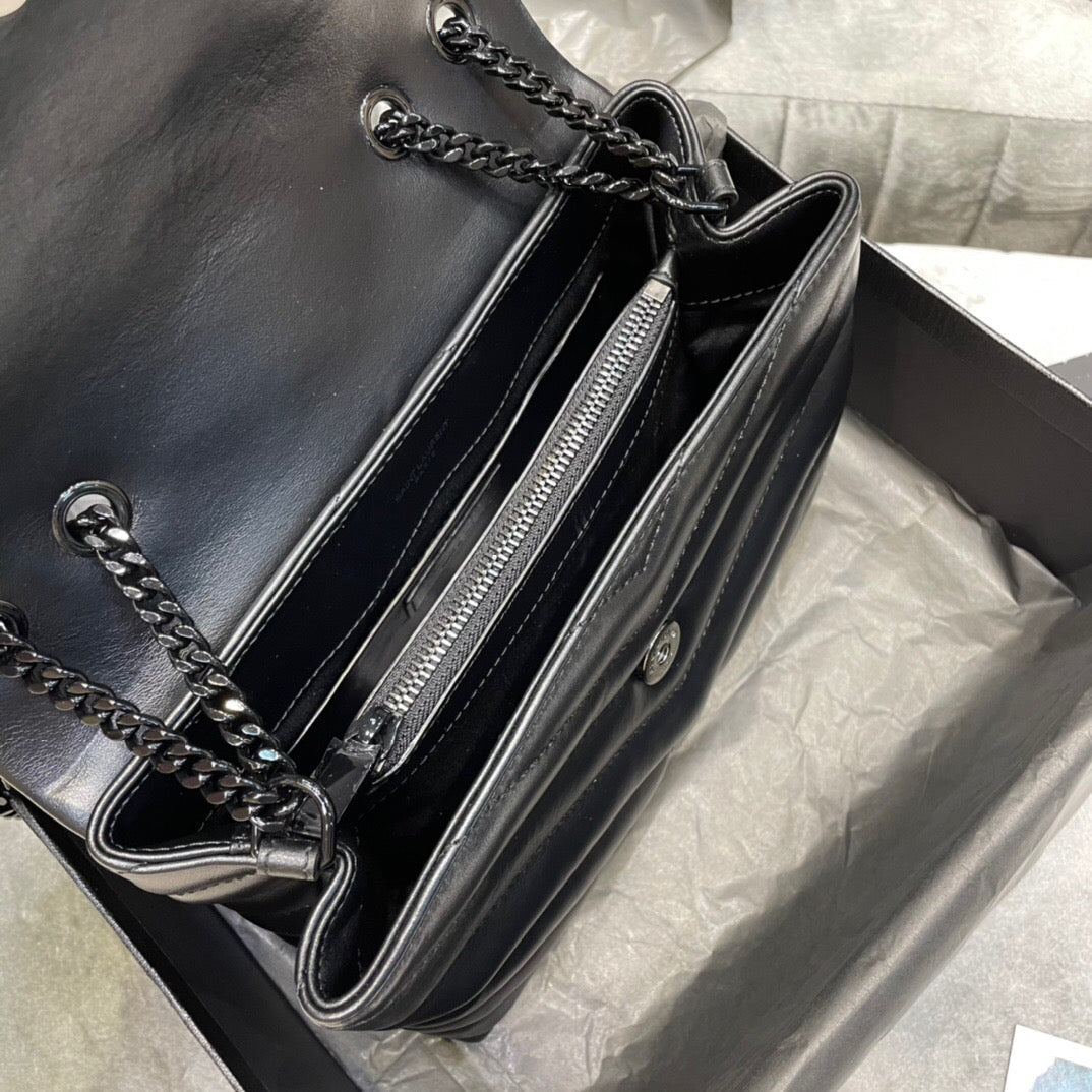 Yves Saint Laurent Loulou