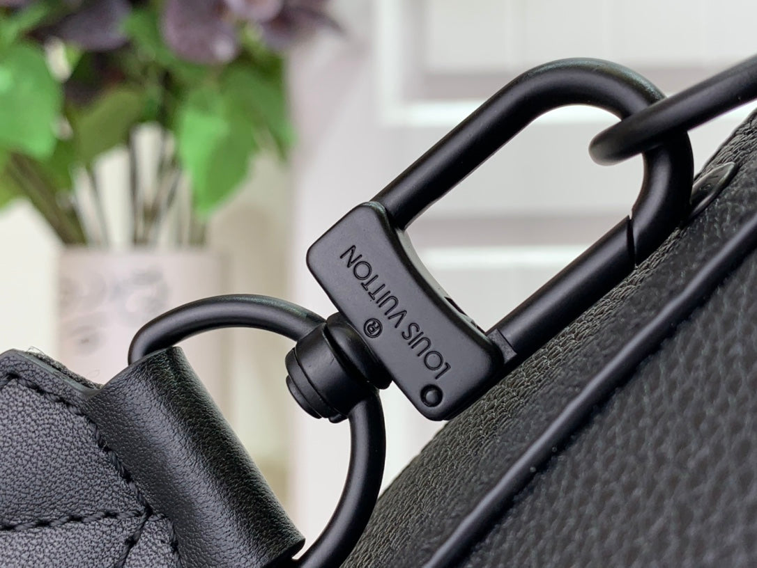 Bag Lv Fastline Messenger Aerogram Black