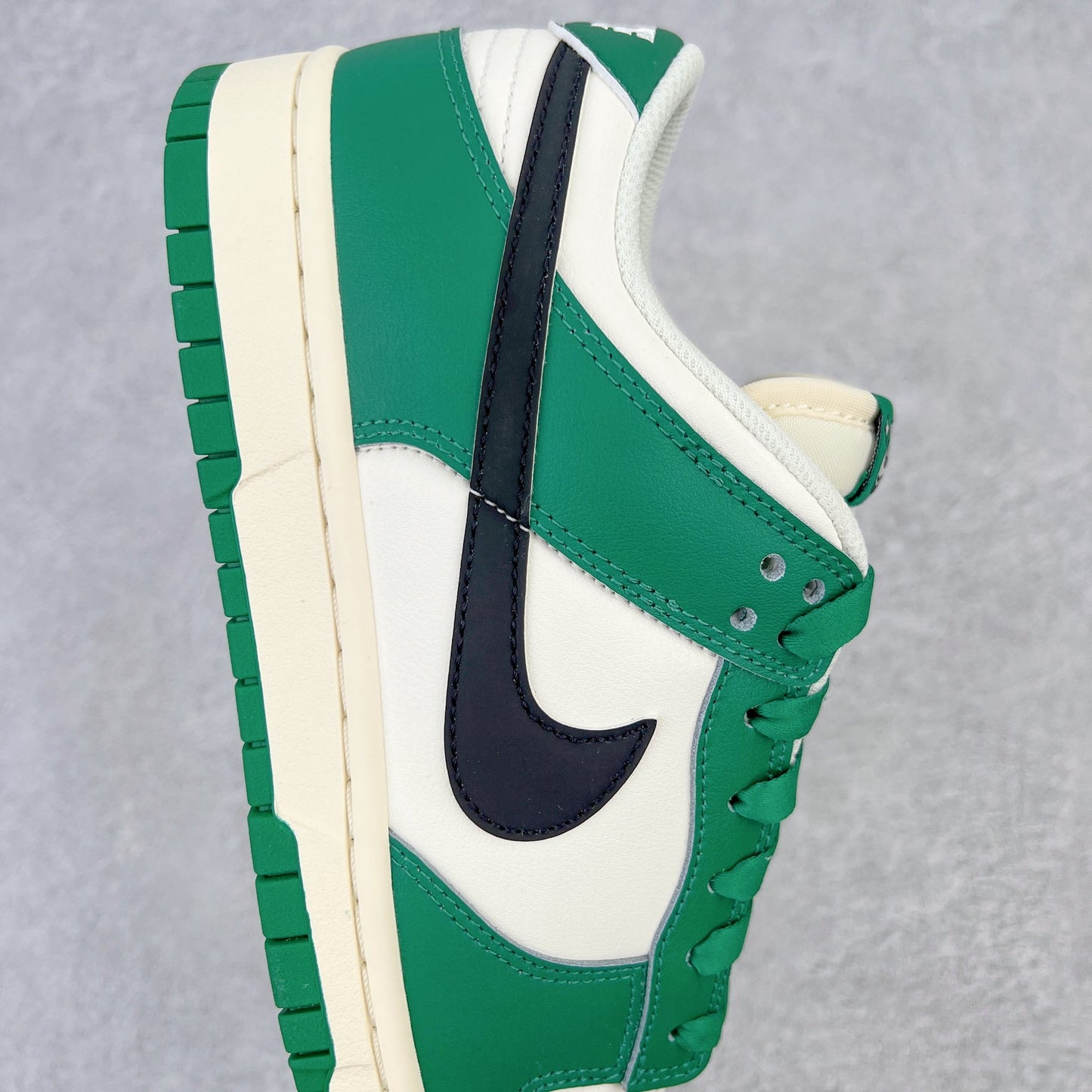 Nike Dunk Low SE Loterry