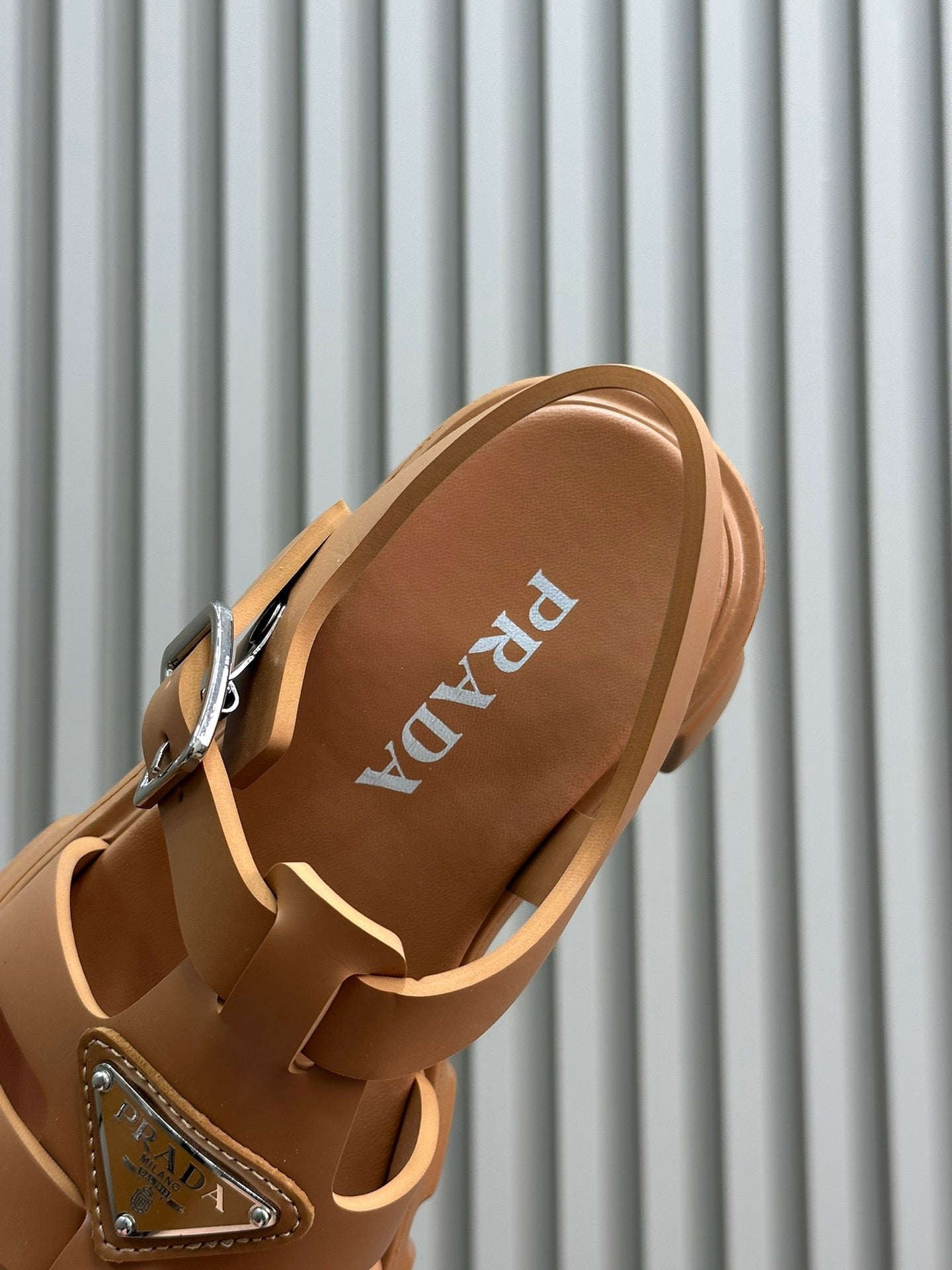 Prada Monolith Cevada