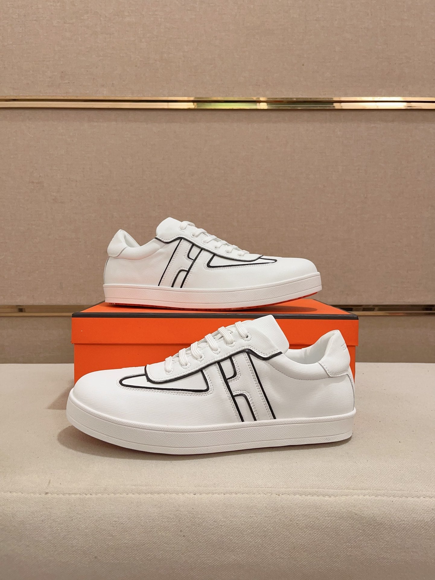 Tenis Hermes