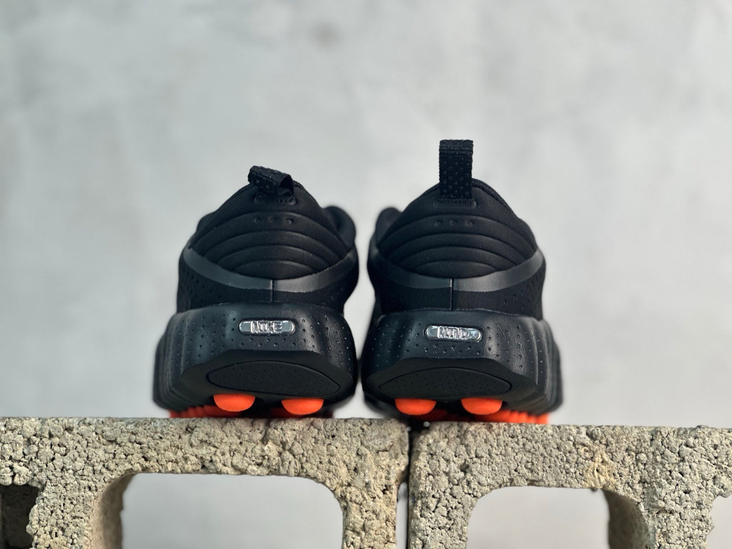 Tênis Nike Mind 002 Black Chrome