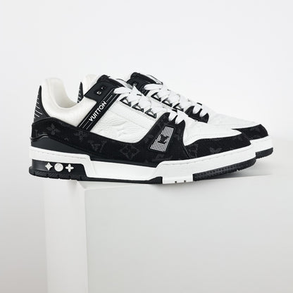 Louis Vuitton Trainer Black Denin