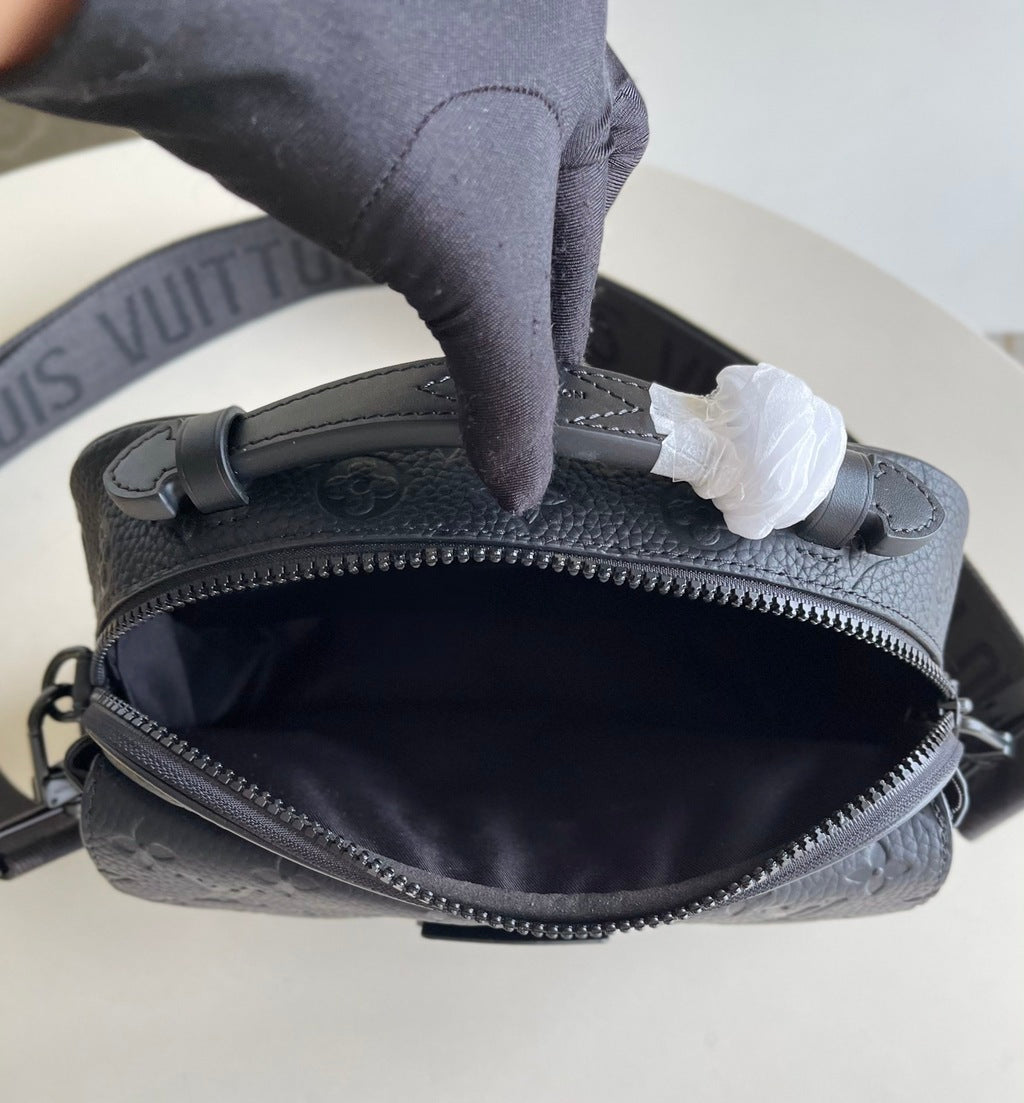 Bag S-lock Messenger Monogram