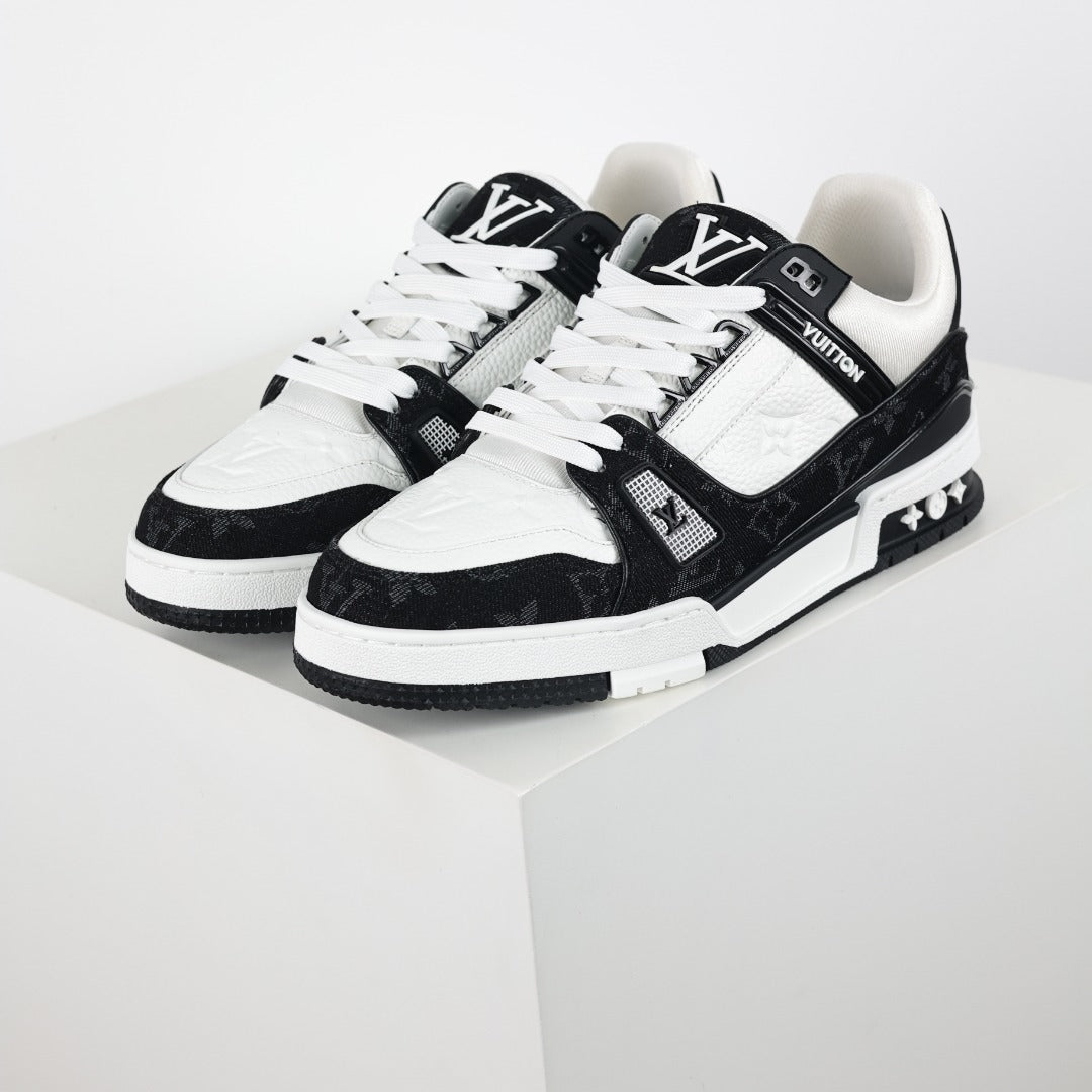 Louis Vuitton Trainer Black Denin