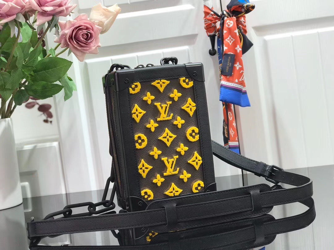 Bag Lv Vertical Soft Trunk Monogram